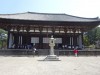 南都焼討でほぼ焼き尽くされたため、現在の塔は室町時代中期・応永33年(1426年)の再建。ところで日本で本格的な伽藍を有する最古の寺は飛鳥寺であり、創建は6世紀末とされる。法隆寺の創